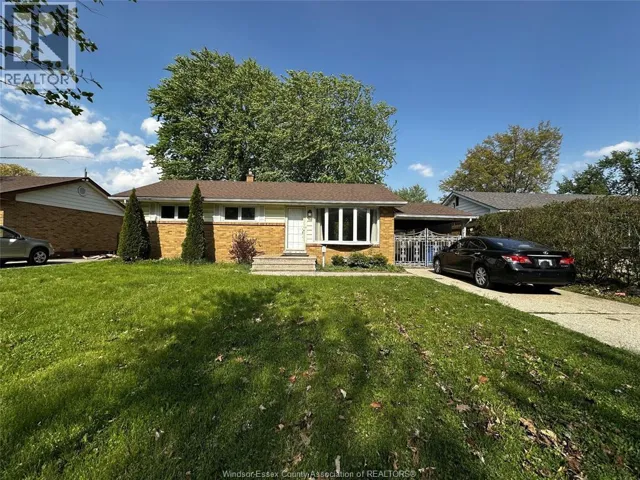 3530 RANDOLPH, Windsor, Ontario N9E3G2