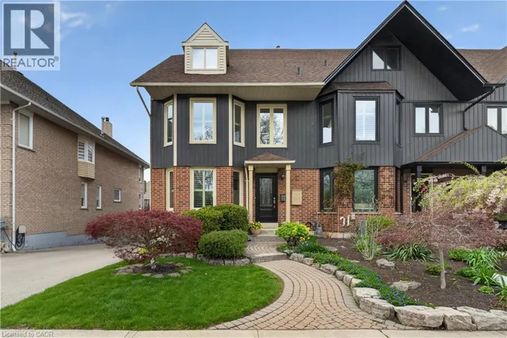 77 SUNVALE Place, Stoney Creek, Ontario L8E4Z6