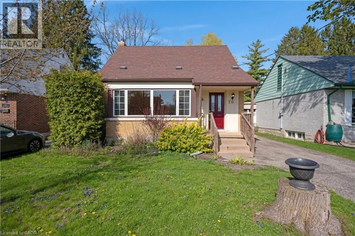 70 ROXBOROUGH Avenue, Kitchener, Ontario N2M1P7