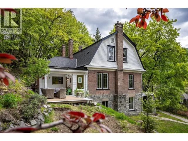 519 Cedar Street, Nelson, British Columbia V1L2C2