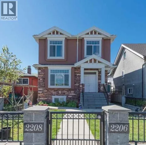 2208 E 41ST AVENUE, Vancouver, British Columbia V5P1L6