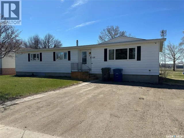 129 Laing CRESCENT, Weyburn, Saskatchewan S4H2R8