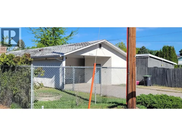 3090 HOLLAND Road, Kelowna, British Columbia V1W3P8