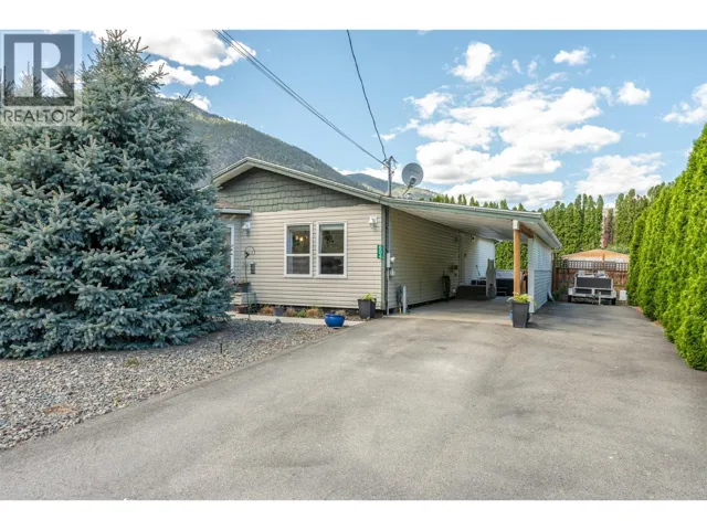 604 10th Avenue, Keremeos, British Columbia V0X1N3