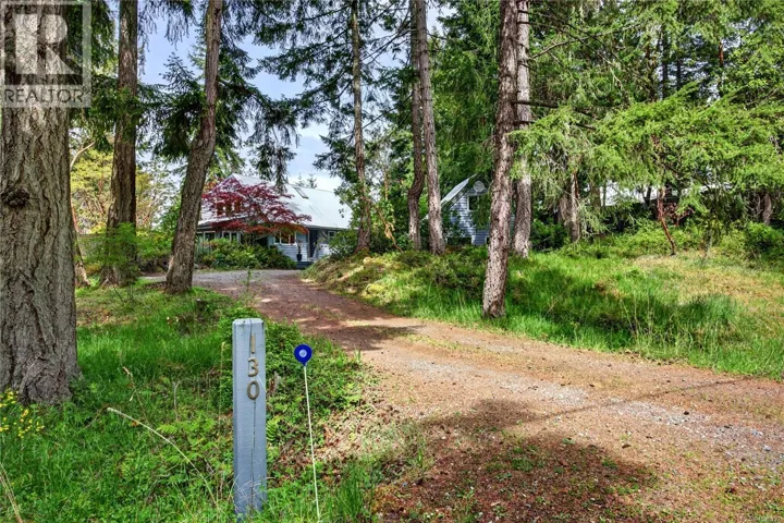 130 Lawnhill Dr, Salt Spring, British Columbia V8K1M9