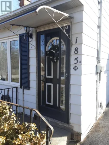 UPPER - 185 NEWTON STREET, Newmarket (Gorham-College Manor), Ontario L3Y3K6