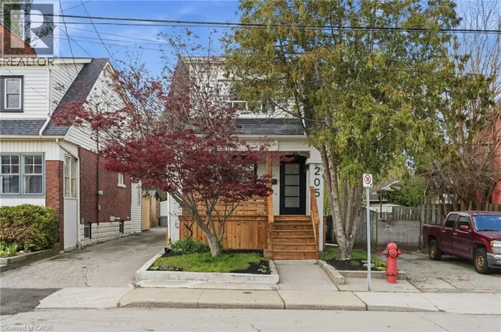 205 LOCKE Street N, Hamilton, Ontario L8R3B1