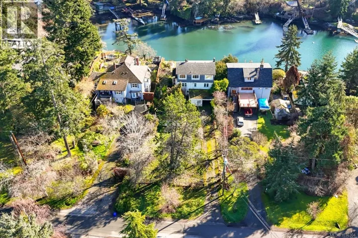 304 Bessborough Ave, View Royal, British Columbia V9B1T7