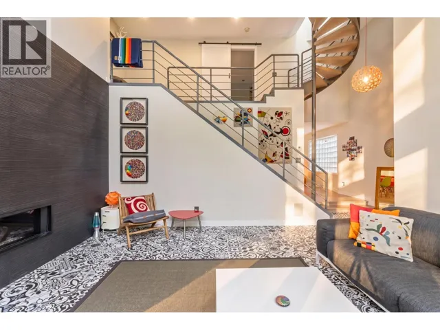 3542 W 2ND AVENUE, Vancouver, British Columbia V6R1J4