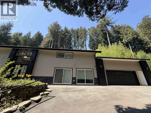Garden level-285 RABBIT LANE, West Vancouver, British Columbia V7S1J1