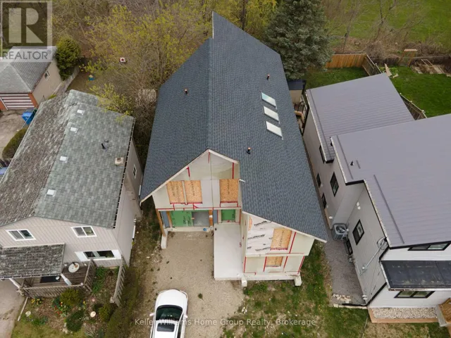 208 GRANGE STREET, Guelph (St. George's), Ontario N1E2W1