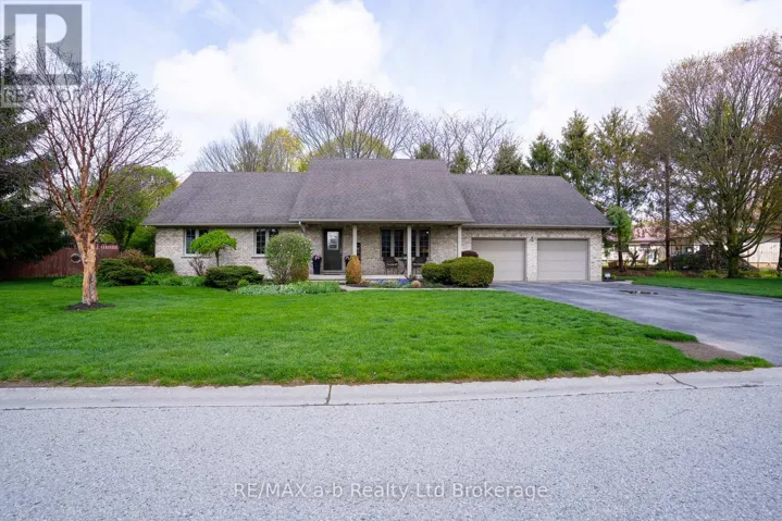 4 OTTERVIEW DRIVE, Norwich (Otterville), Ontario N0J1R0