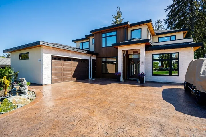 13548 58A AVENUE, Surrey, British Columbia V3X1K8