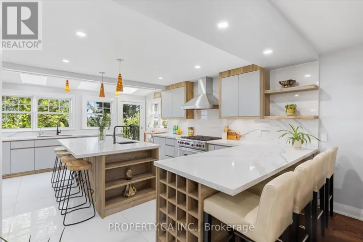 2788 TALLBERG COURT, Mississauga (Clarkson), Ontario L5J1T1