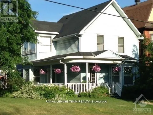 2 - 86 BAYSWATER AVENUE, Ottawa, Ontario K1Y2E9