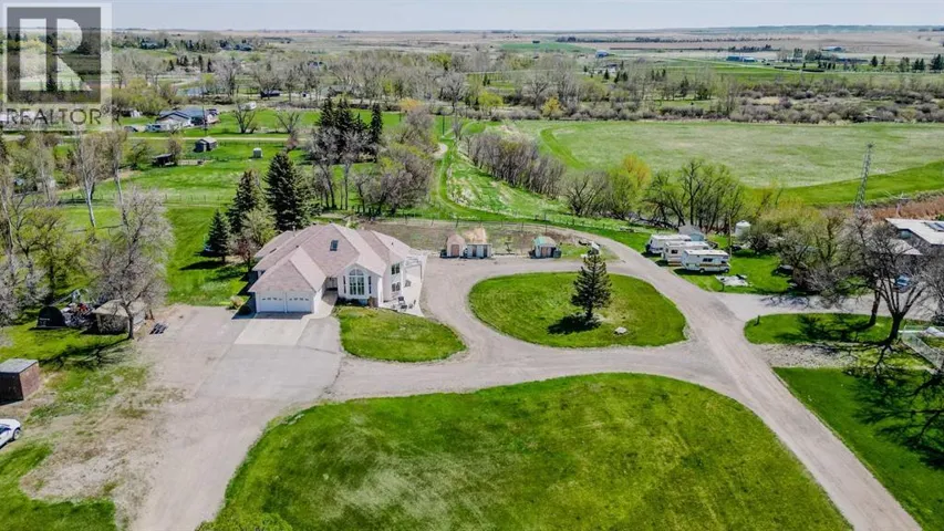 369 S 2 Street W, Magrath, Alberta T0K1J0
