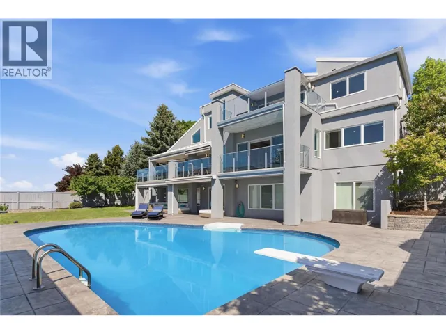 2090 Bennett Road, Kelowna, British Columbia V1V2C2