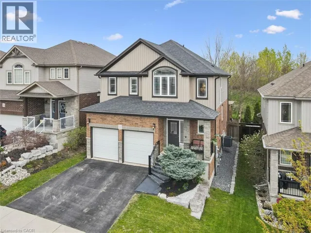 32 GOUDA Place, Cambridge, Ontario N1P0B1