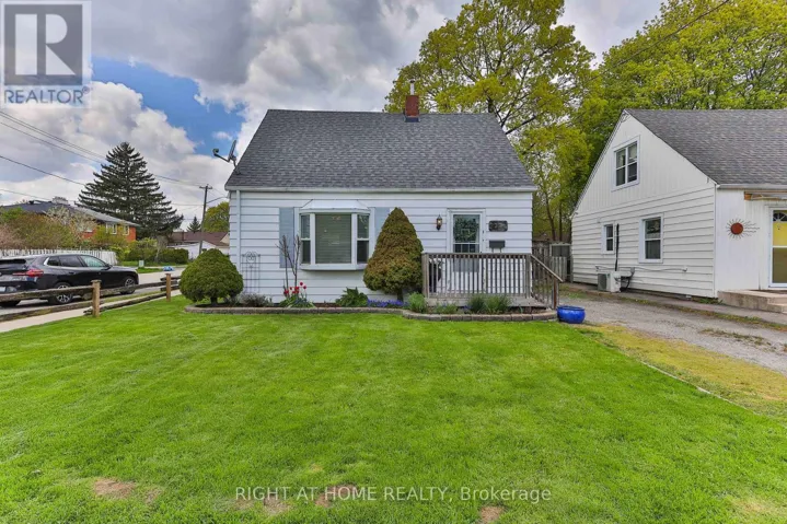 37 STEWART STREET, Oakville (CO Central), Ontario L6K1X3