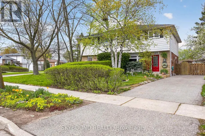 855 FLAGSHIP DRIVE, Mississauga (Applewood), Ontario L4Y2J5