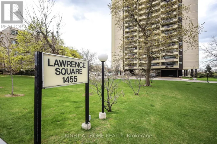 207 - 1455 LAWRENCE AVENUE W, Toronto (Brookhaven-Amesbury), Ontario M6L1B1