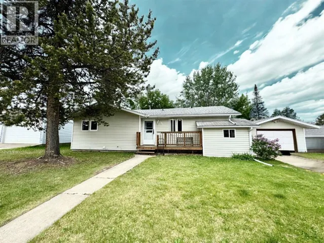 611 4 Avenue, Fox Creek, Alberta T0H1P0