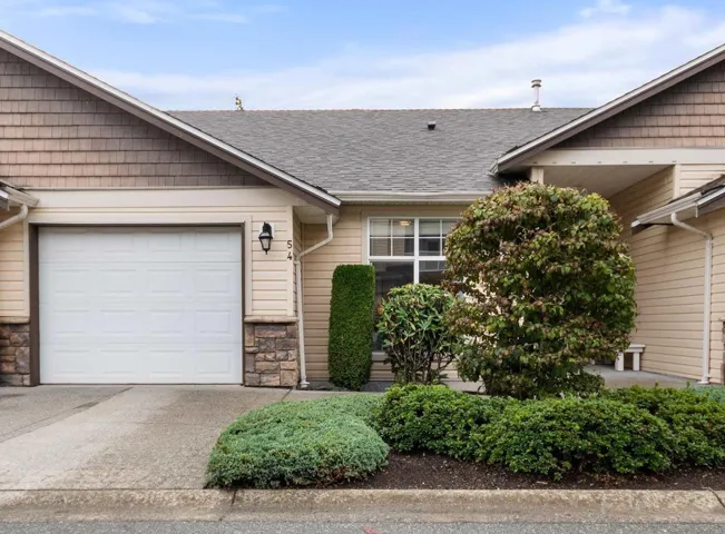 54 8590 SUNRISE DRIVE, Chilliwack Mountain, Chilliwack, British Columbia V2R3Z4