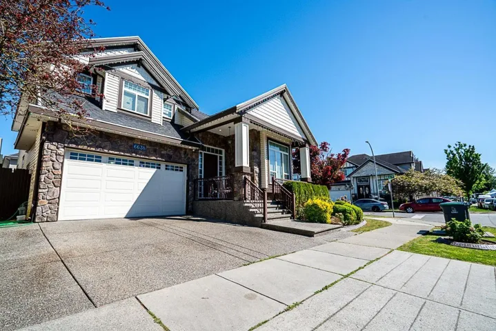 6638 125A STREET, Surrey, British Columbia V3W1V6