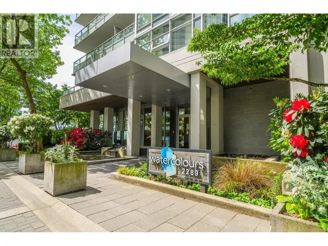 802 2289 YUKON CRESCENT, Burnaby, British Columbia V5C0B2