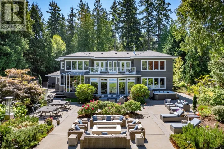 1895 Widgeon Rd, Qualicum Beach, British Columbia V9K1Y8