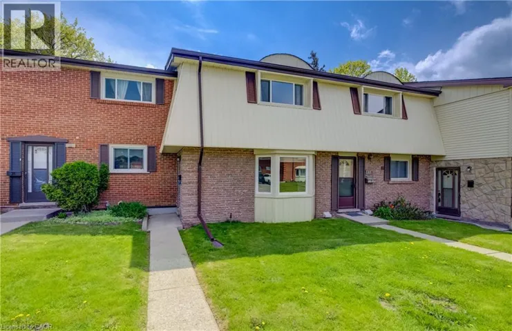 160 JANSEN Avenue Unit# 32, Kitchener, Ontario N2A2L7