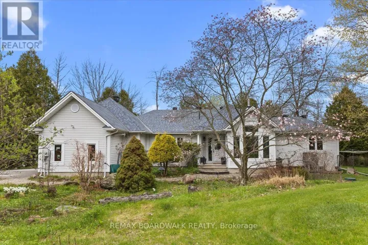212 SHELDON ROAD, Rideau Lakes, Ontario K0G1V0
