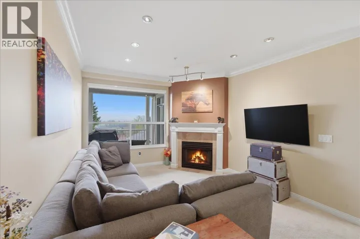307 5270 OAKMOUNT CRESCENT, Burnaby, British Columbia V5H4S1