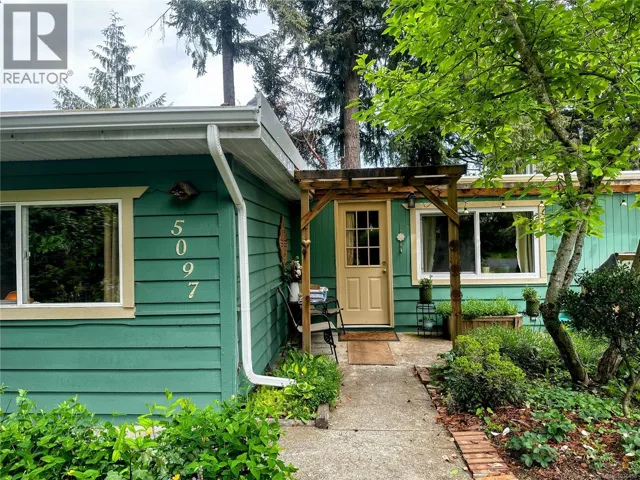 5097 Grouhel Rd, Ladysmith, British Columbia V9G1J4
