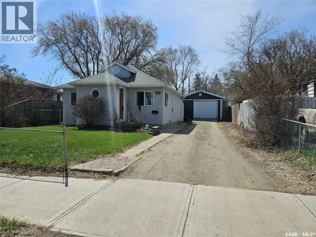 219 Lillooet STREET W, Moose Jaw, Saskatchewan S6H4Z1