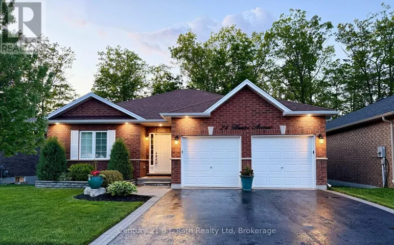 24 HUNTER AVENUE, Tay (Victoria Harbour), Ontario L0K2A0