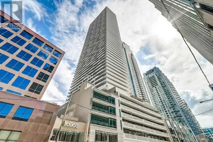 5703 - 2221 YONGE STREET, Toronto (Mount Pleasant West), Ontario M4S2B4