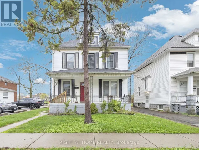 227 BRIDGE AVENUE, Windsor, Ontario N9B2M1