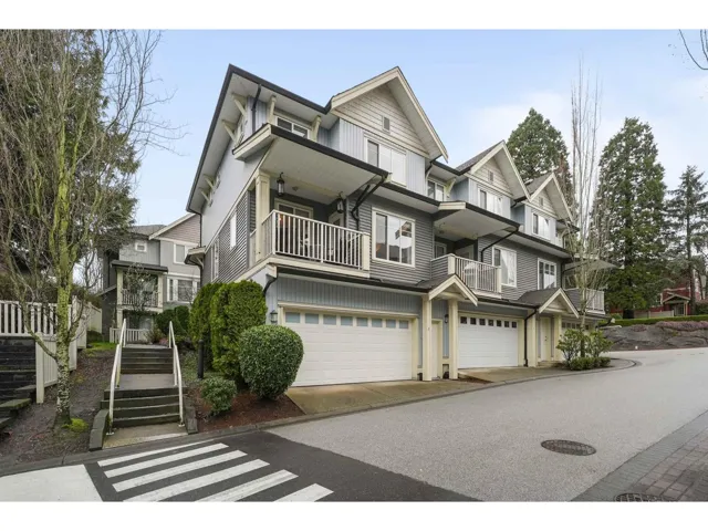 8 6575 192 STREET, Surrey, British Columbia V4N5T8