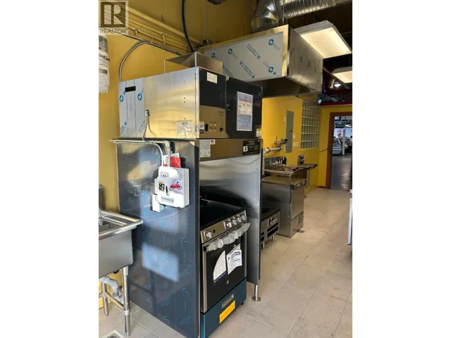 1158 8260 WESTMINSTER HIGHWAY, Richmond, British Columbia V6X3Y2