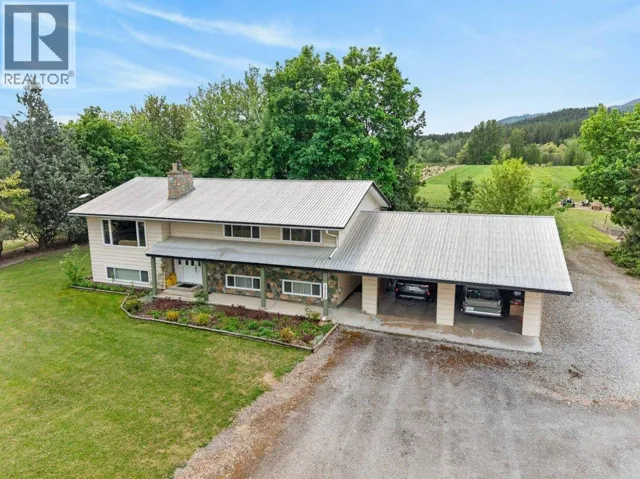 3930 10 Avenue NE, Salmon Arm, British Columbia V1E2S2