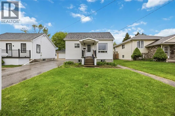 615 COPLAND ROAD, Sarnia, Ontario N7T7B2