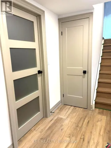 51 ENFIELD AVENUE, Toronto (Alderwood), Ontario M8W1T6