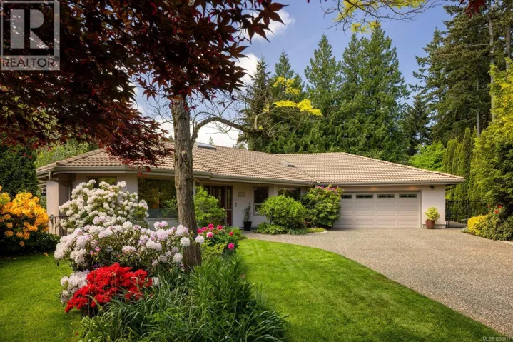 1616 Barkley Pl, North Saanich, British Columbia V8L5E6