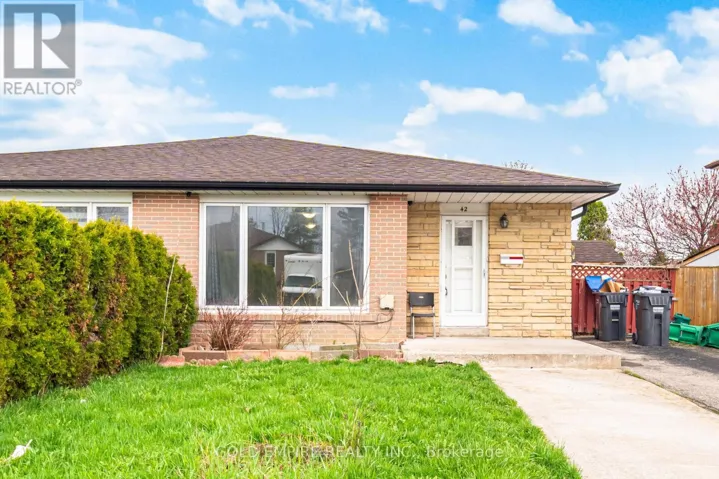 42 FLAMINGO CRESCENT, Brampton (Southgate), Ontario L6T2G5