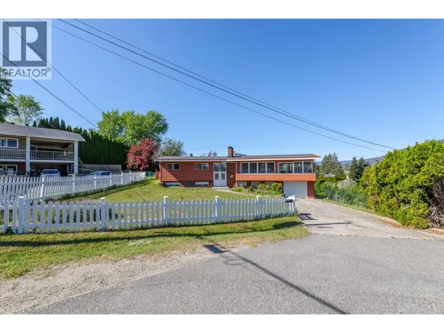 2204 BRIDGEVIEW Road, Kelowna, British Columbia V1Y0B1