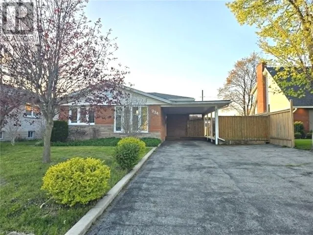 834 WESTMINSTER Drive S Unit# Main, Cambridge, Ontario N3H1V2