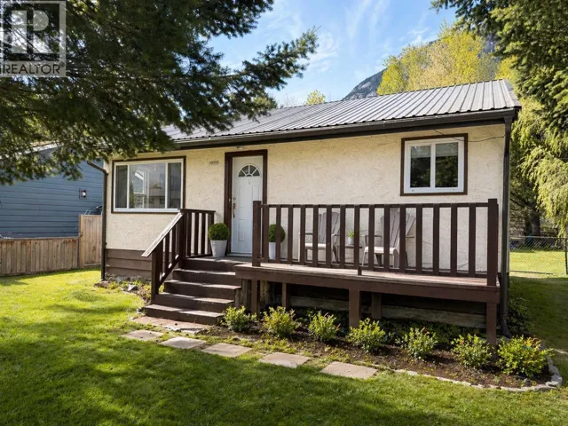 39721 CLARK ROAD, Squamish, British Columbia V0N1T0