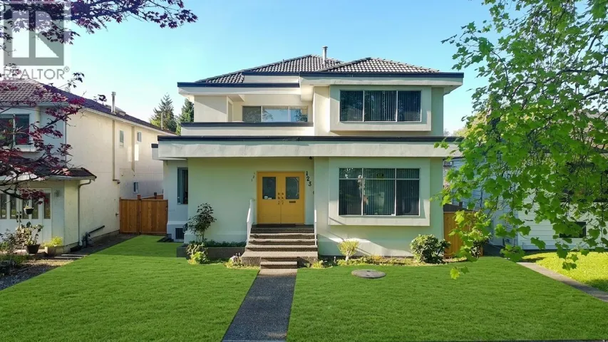 123 E 45TH AVENUE, Vancouver, British Columbia V5W1W8