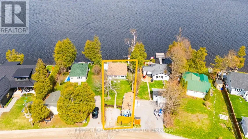 39 BAYVIEW ROAD, Kawartha Lakes (Fenelon Falls), Ontario K0M1N0